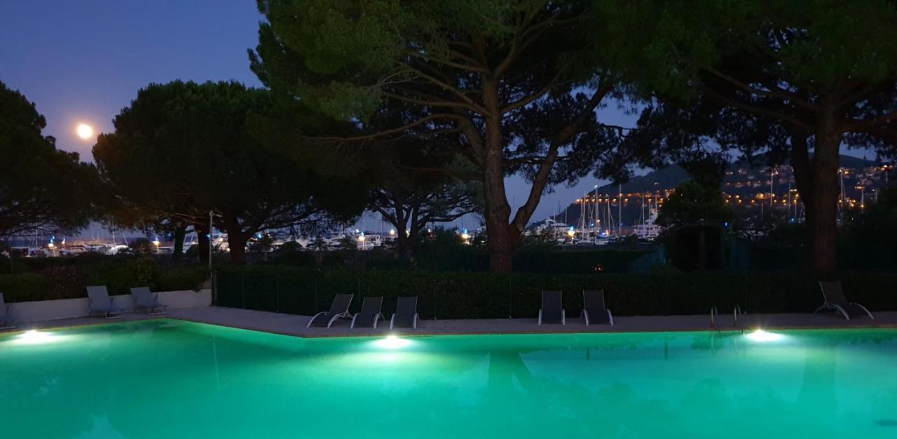 Garden And Beach Sea View Apartment Cannes Mandelieu-la-Napoule Exterior foto